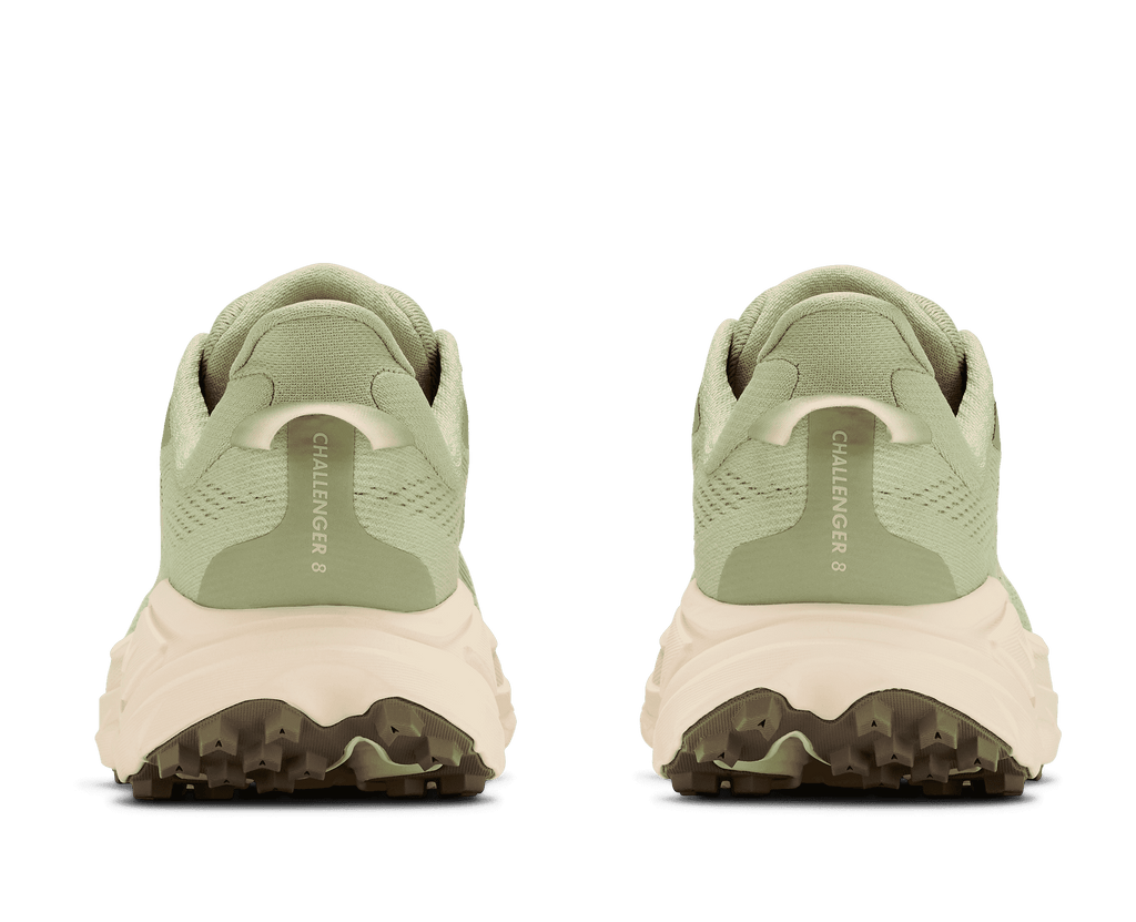 HOKA Women's Challenger 8 - MORNING DEW / ALABASTER